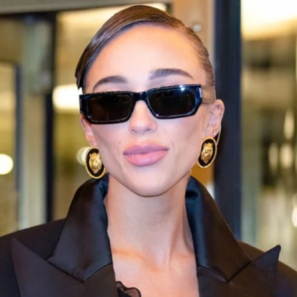 Excluded Saint Laurent Sunglasses, New 385 - Picture 9 of 9